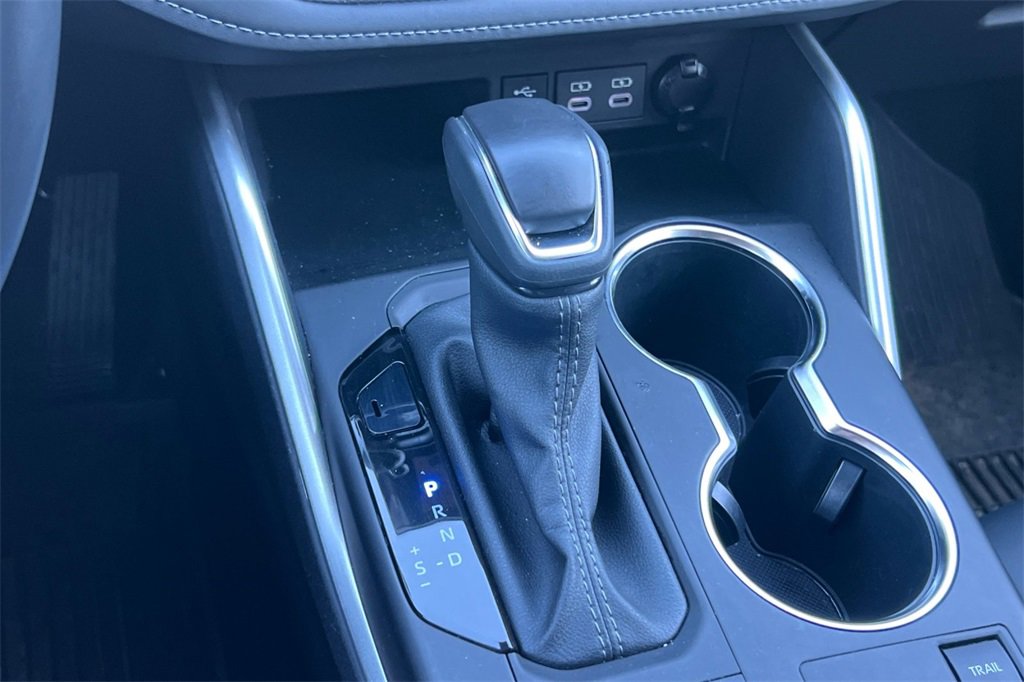 Certified 2025 Toyota Highlander XLE image 23