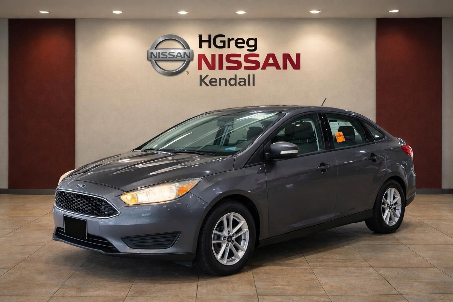 Used 2017 Ford Focus SE FWD image 3
