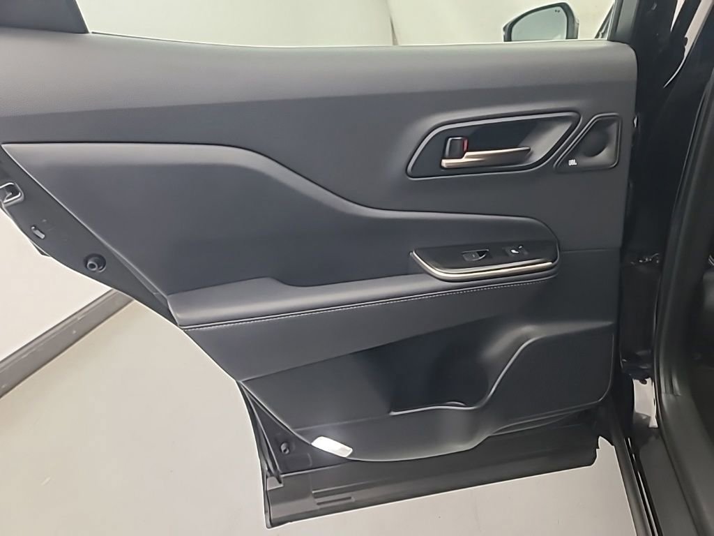 Used 2024 Toyota Crown Limited image 19