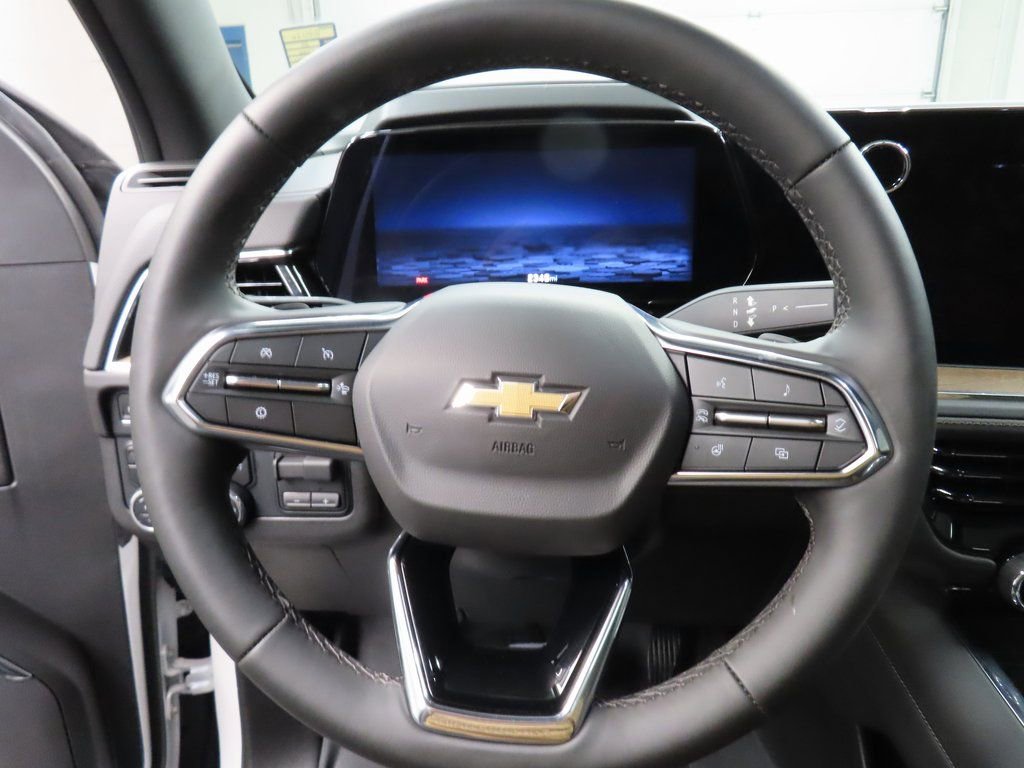 Used 2025 Chevrolet Suburban High Country AWD/4WD image 47