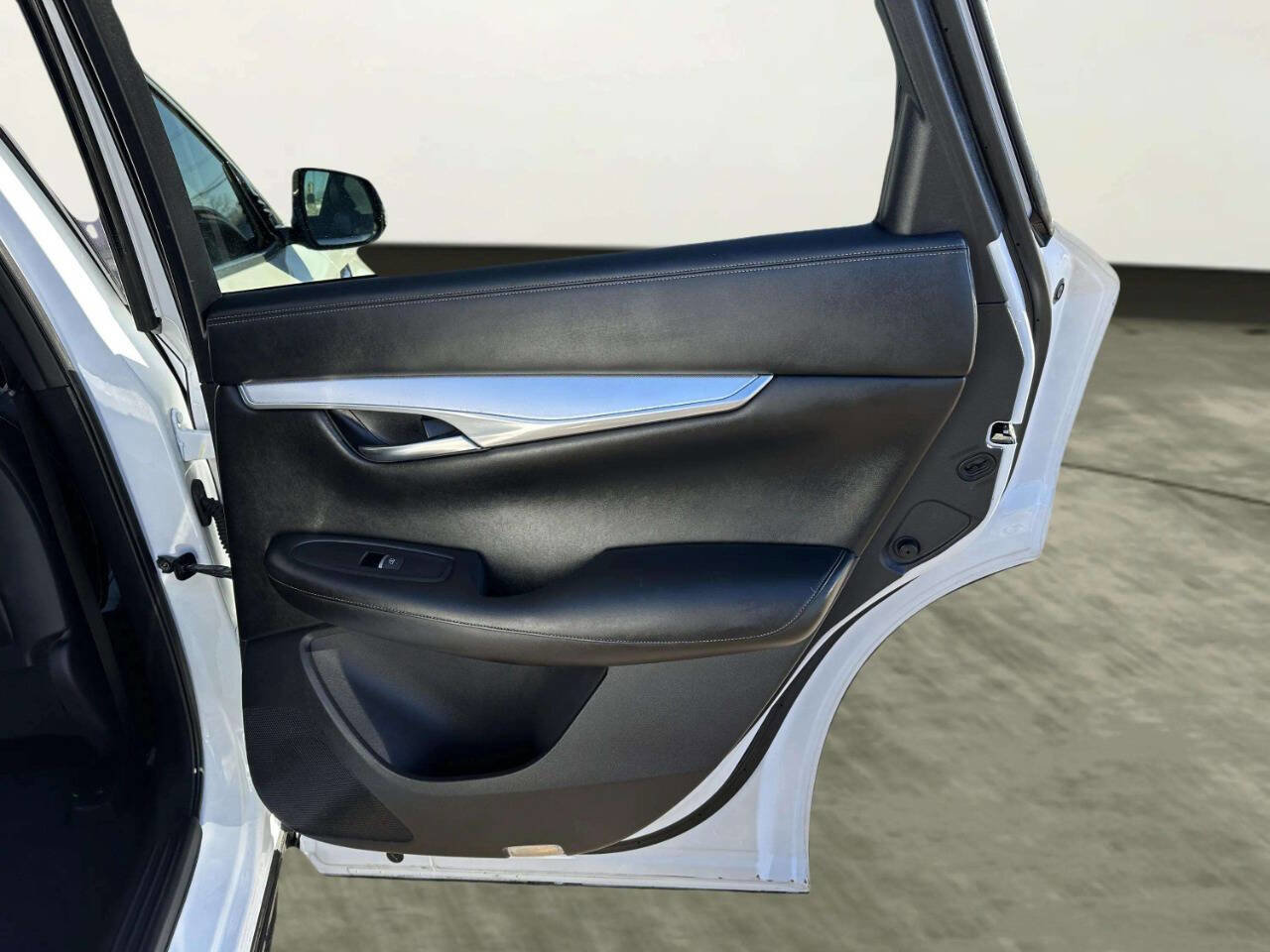 Used 2019 INFINITI QX50 Essential w/ Premium Heat Package image 18