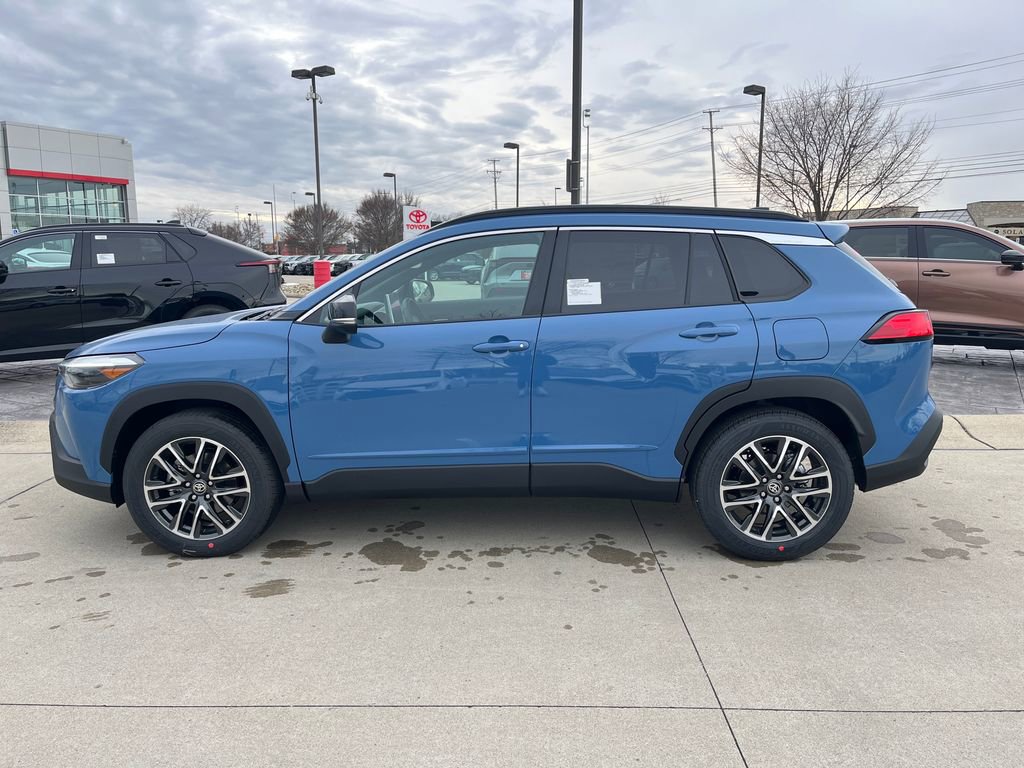 New 2026 Toyota Corolla Cross XLE video 2