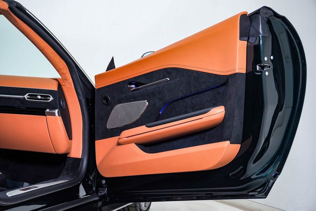 New 2026 Aston Martin V8 Vantage Roadster image 22