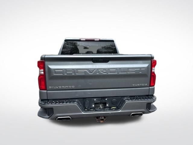 Used 2019 Chevrolet Silverado 1500 Custom w/ Custom Value Package AWD/4WD image 5