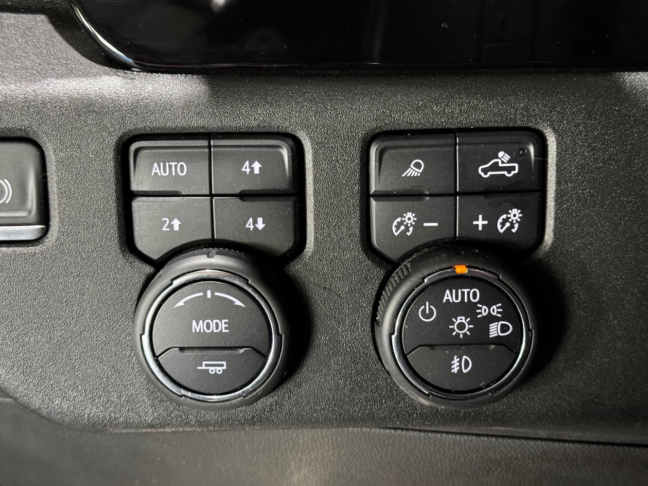 Used 2022 Chevrolet Silverado 1500 High Country image 32