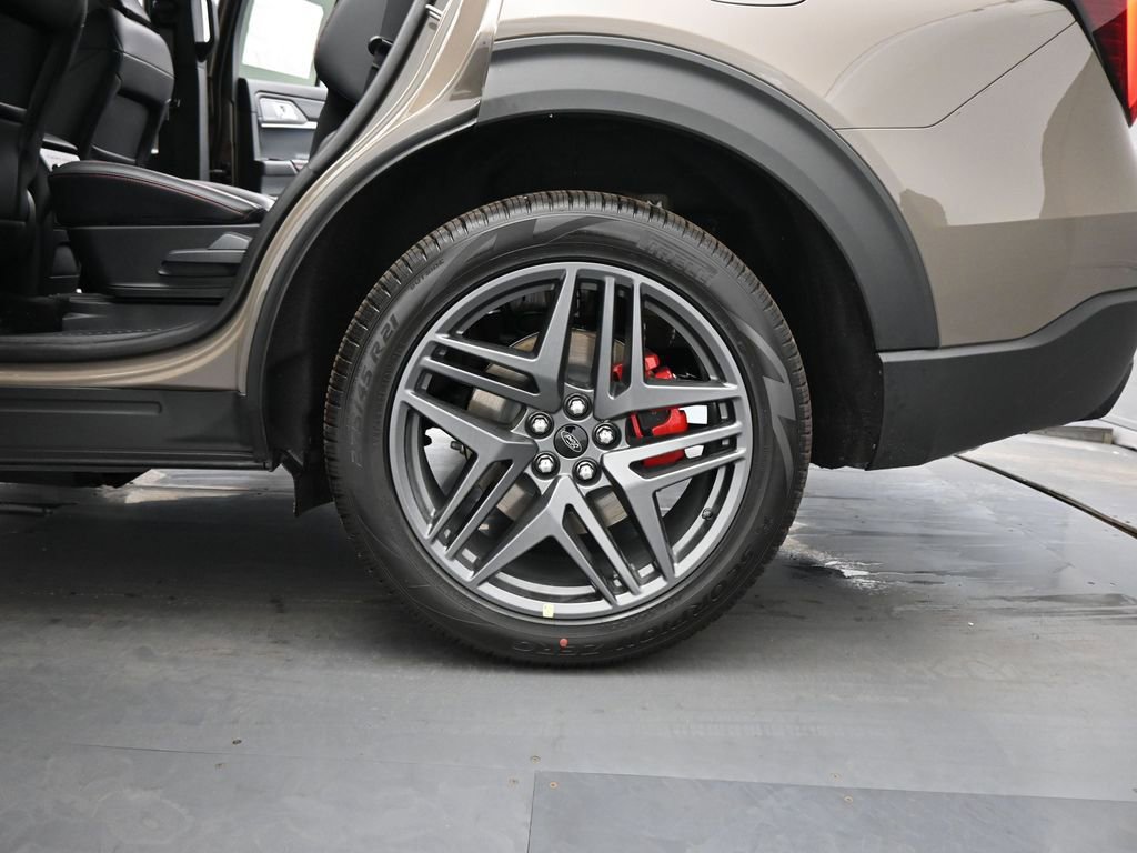 Used 2026 Ford Explorer ST-Line w/ ST-Line Street Pack RWD image 26