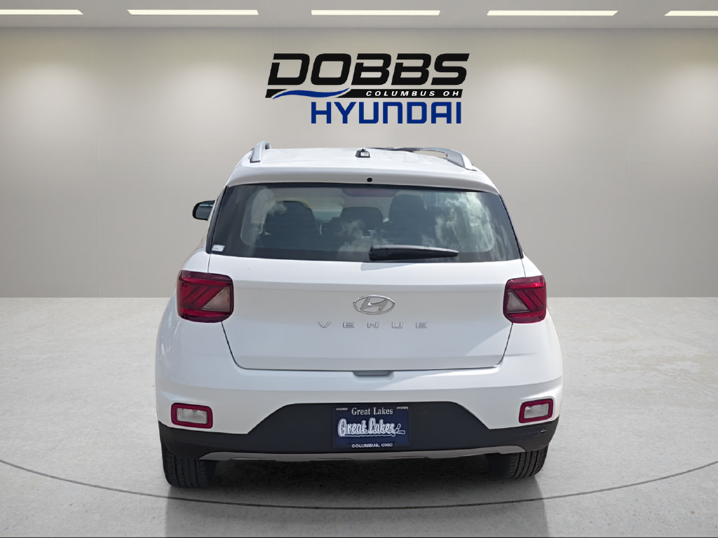 New 2026 Hyundai Venue SEL FWD image 4