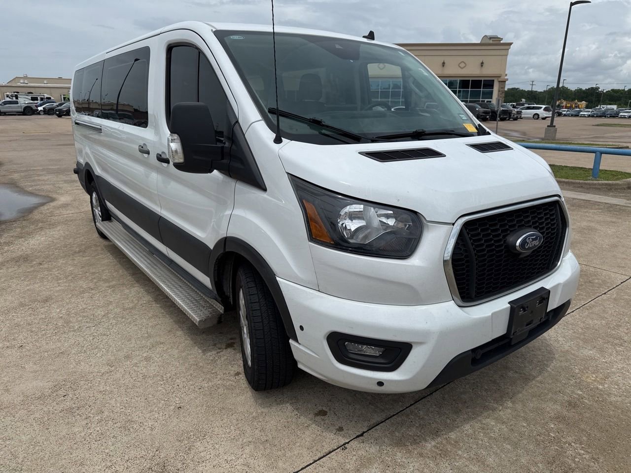 Used 2024 Ford Transit 350 XLT RWD image 17