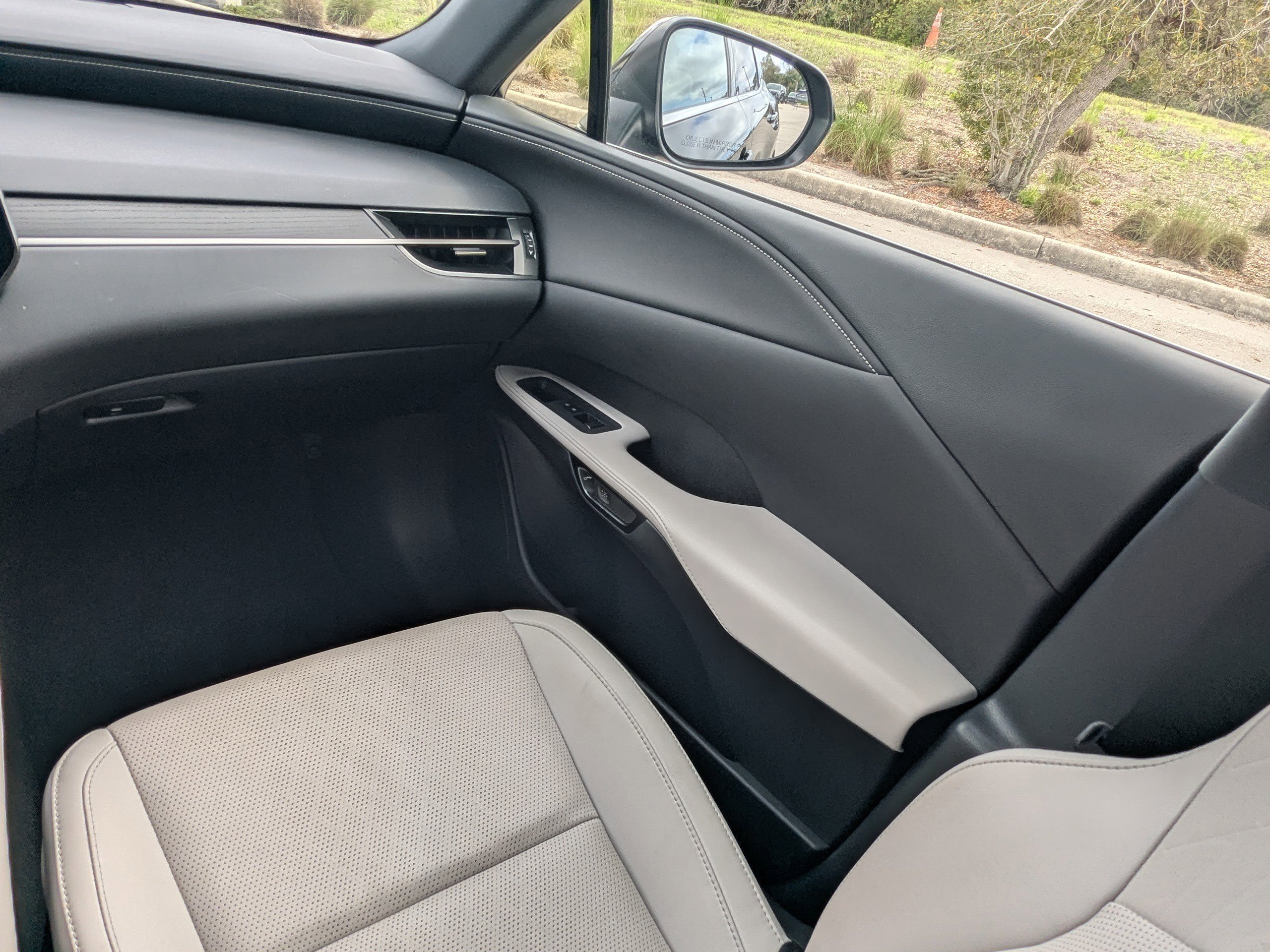 Used 2023 Lexus RX 350 Premium Plus w/ Cold Area Package image 19