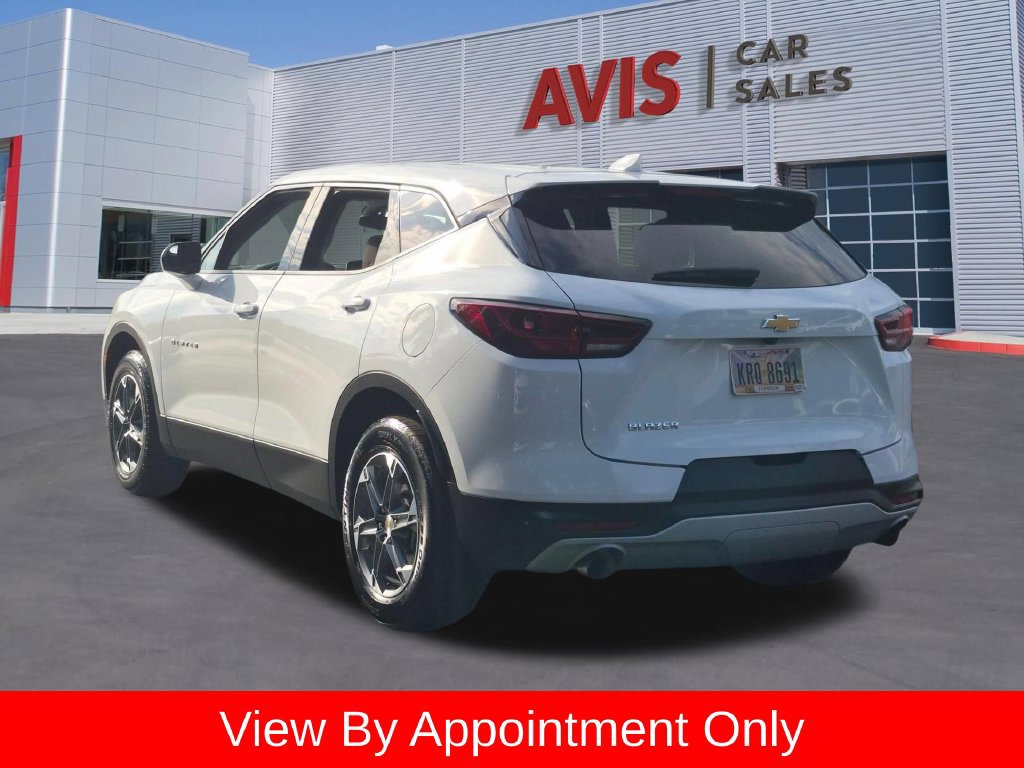 Used 2025 Chevrolet Blazer LT FWD image 9