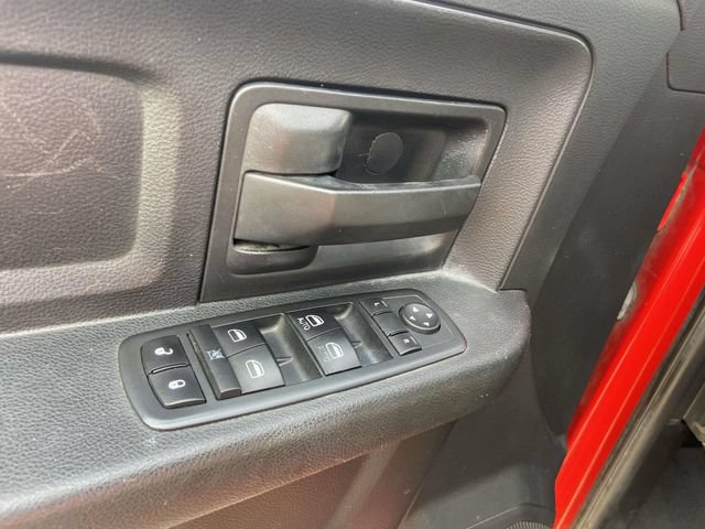 Used 2013 RAM 2500 Tradesman w/ Chrome Appearance Group AWD/4WD image 13