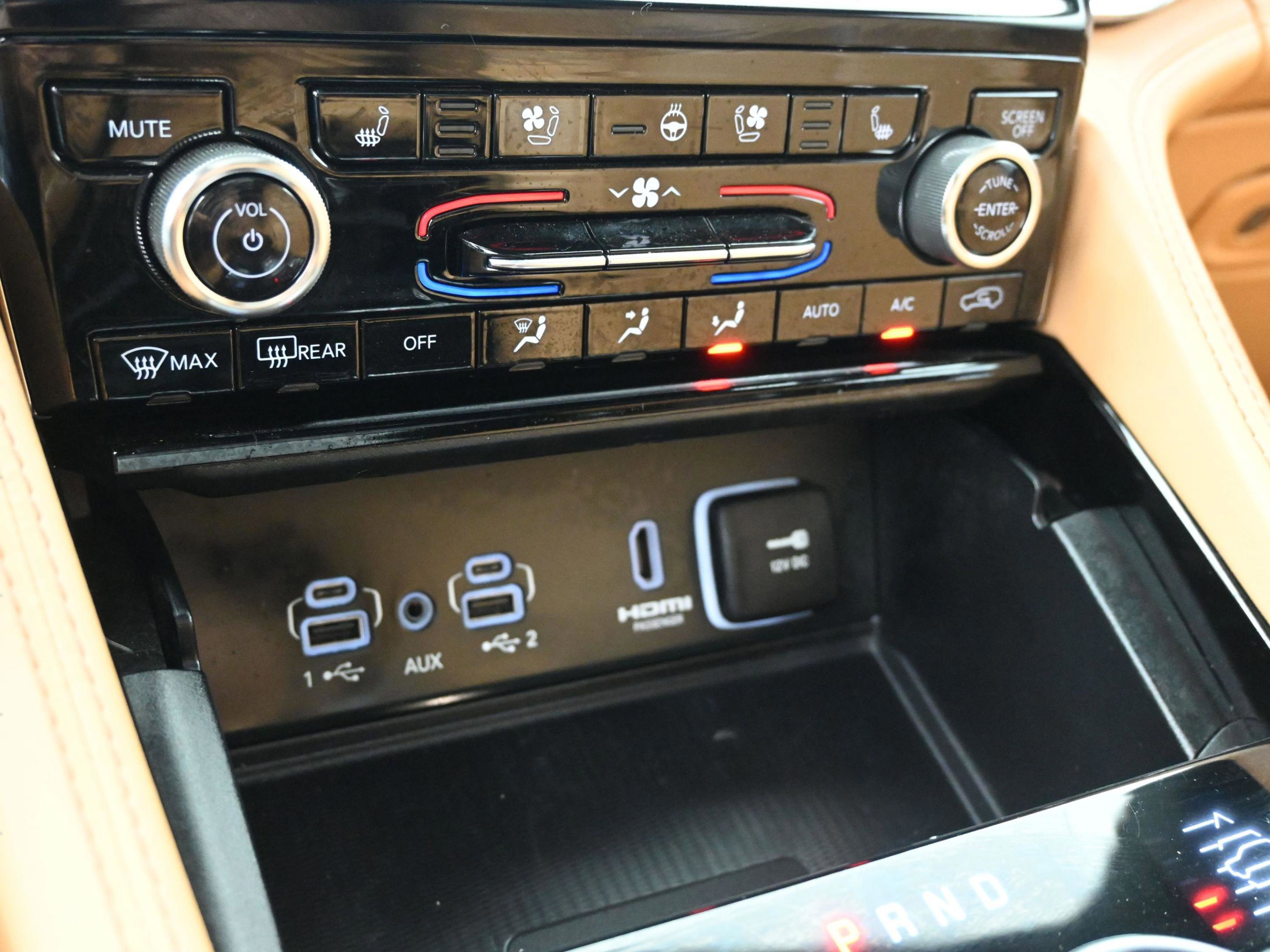 Used 2024 Jeep Grand Cherokee L Summit image 28