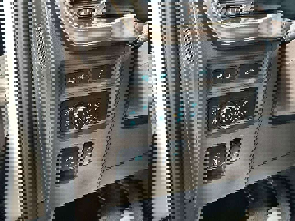 Used 2021 Ford F150 King Ranch w/ Equipment Group 601A High AWD/4WD image 16