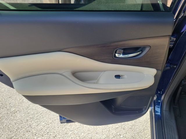 Used 2020 Nissan Murano Platinum FWD image 11