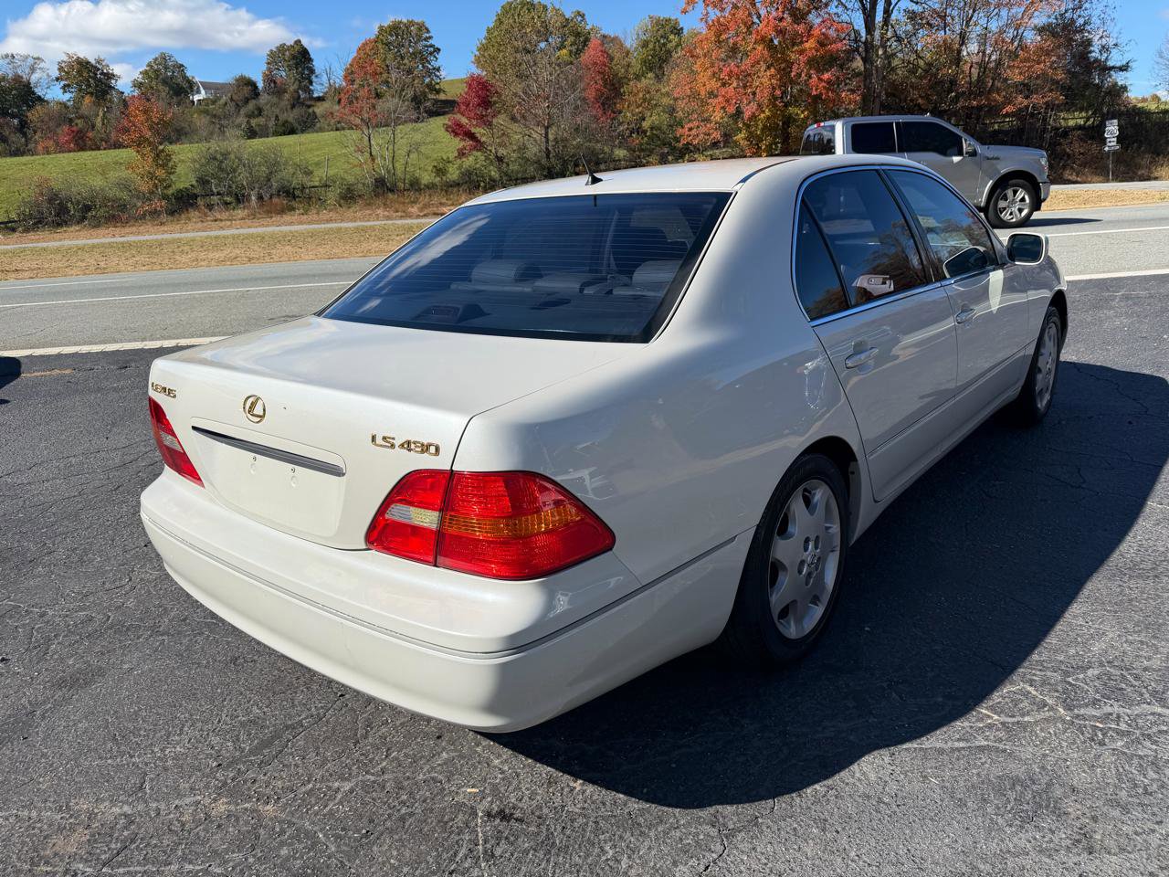 Used 2003 Lexus LS 430 RWD image 7