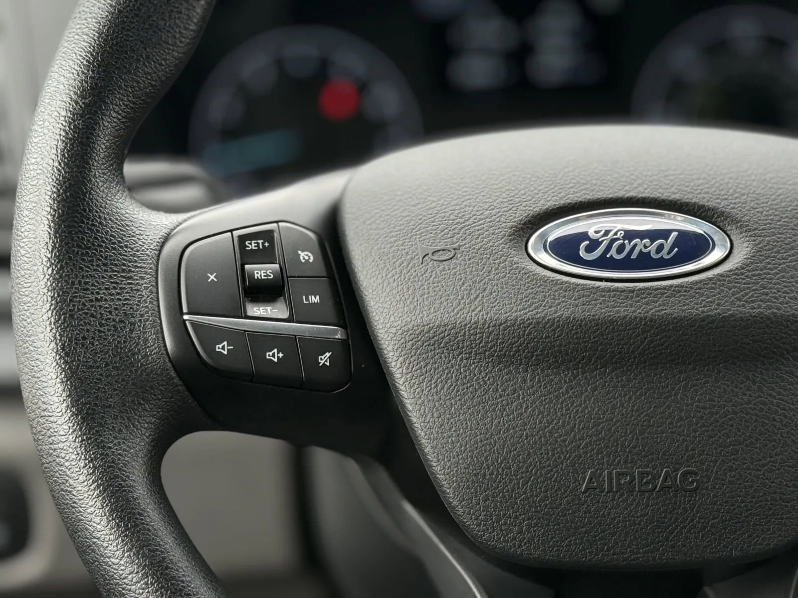 Used 2024 Ford Transit 350 XL image 27