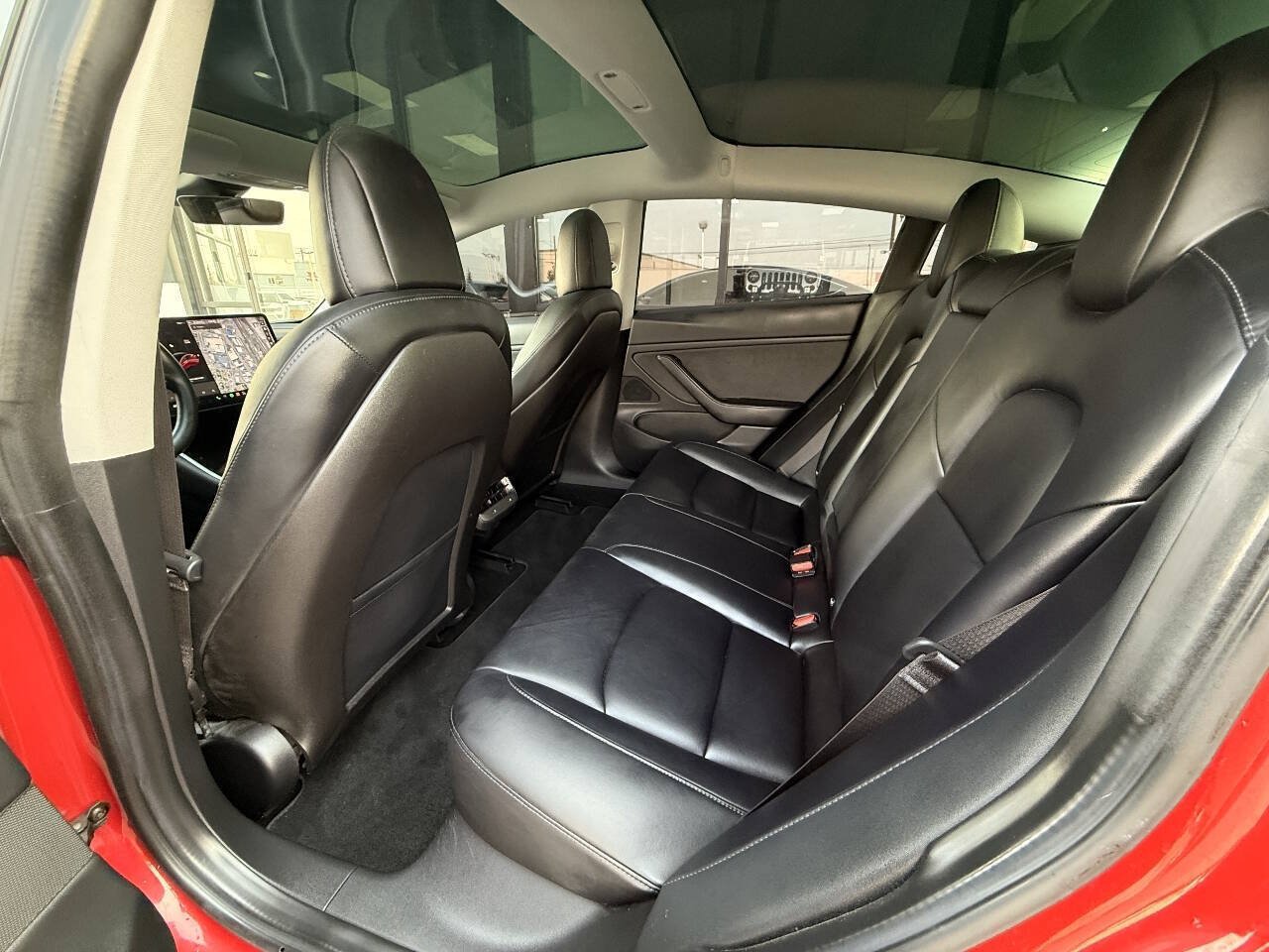 Used 2018 Tesla Model 3 Long Range AWD/4WD image 8