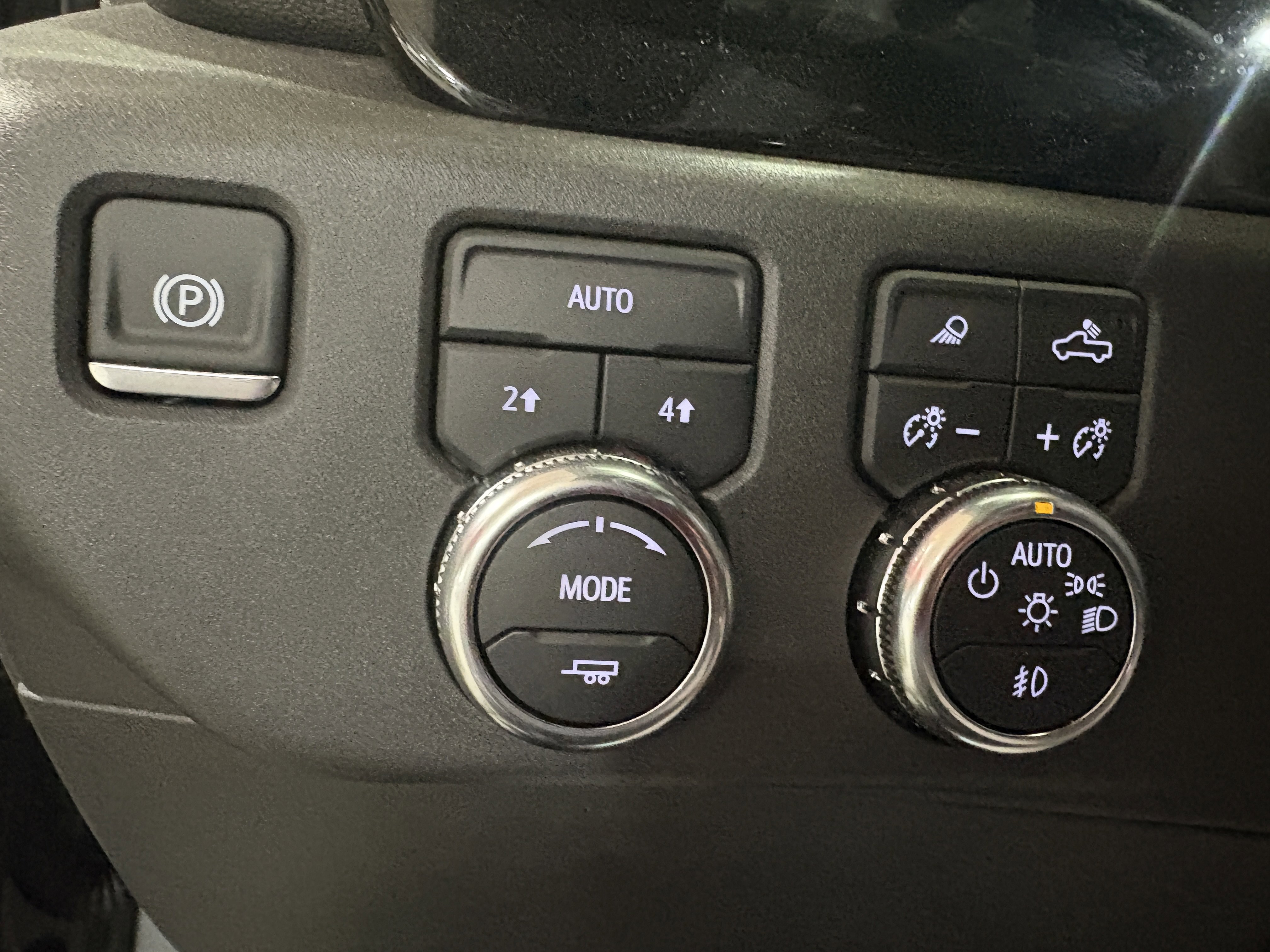 Used 2024 GMC Sierra 1500 SLT w/ SLT Convenience Package image 29