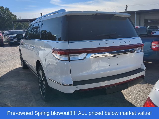 Used 2022 Lincoln Navigator L Black Label AWD/4WD image 2