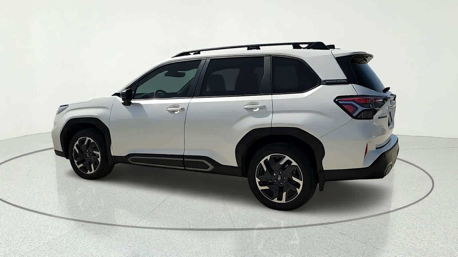 Used 2025 Subaru Forester Limited AWD/4WD image 5