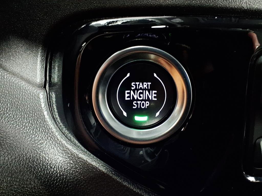 Used 2025 Chevrolet Silverado 1500 LT image 8