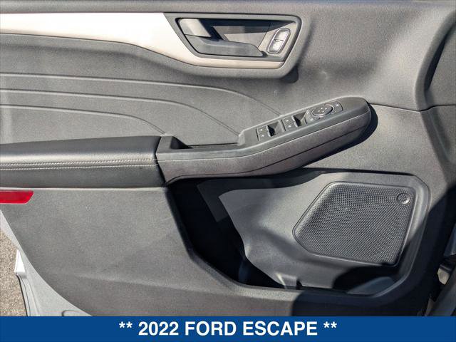 Certified 2022 Ford Escape SE w/ SE Sport Appearance Package image 10