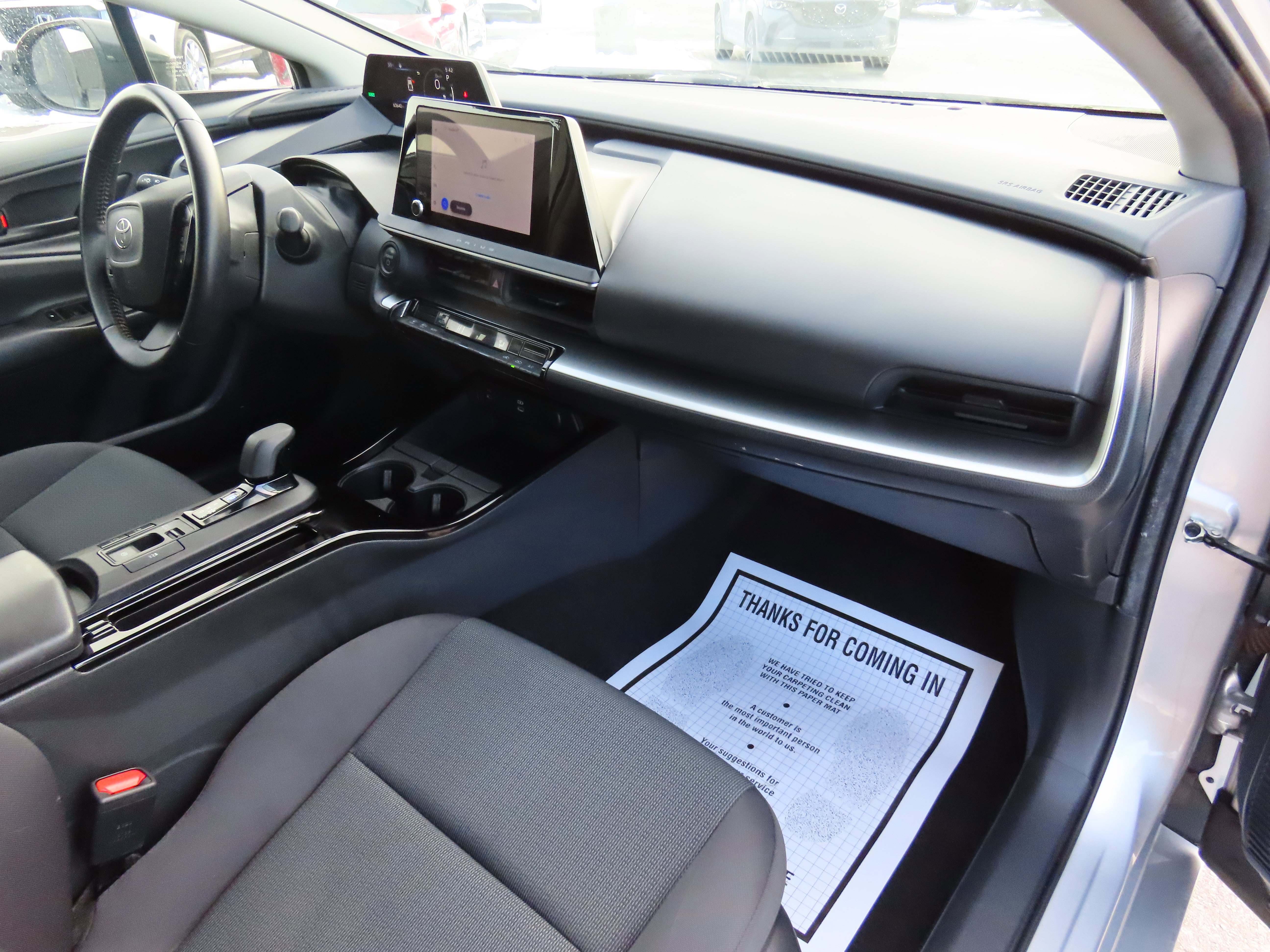 Used 2024 Toyota Prius LE image 10