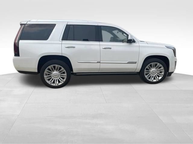 Used 2020 Cadillac Escalade Platinum RWD image 9