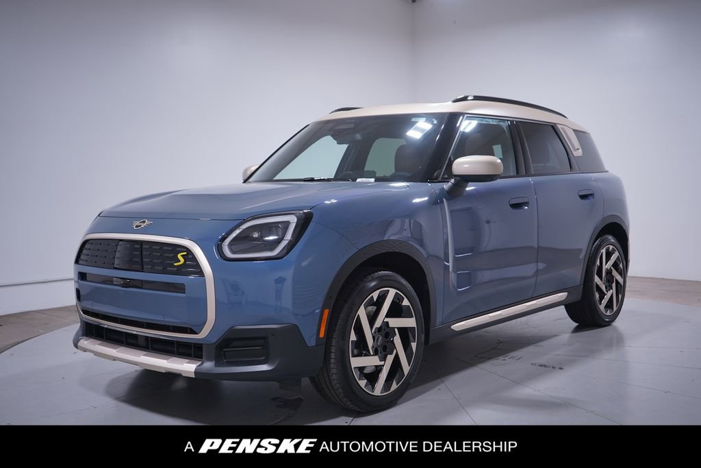 Used 2025 MINI Cooper Countryman SE w/ Comfort Package Max image 1