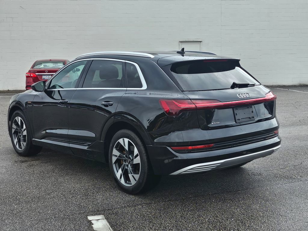 Used 2021 Audi e-tron Premium image 26