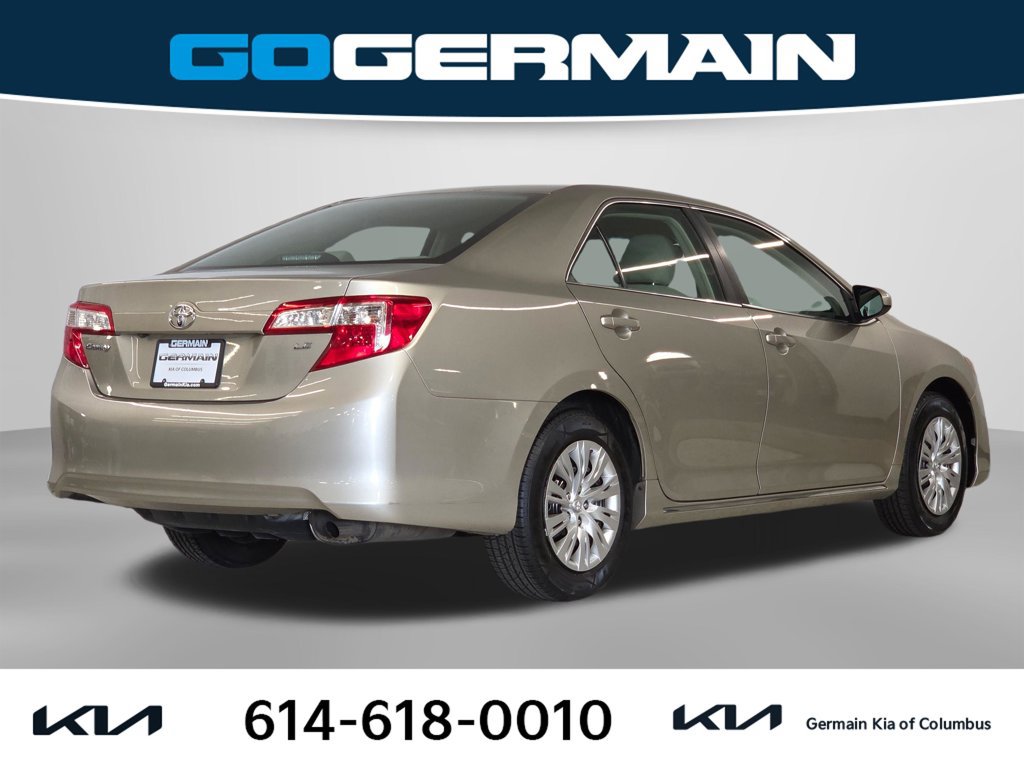 Used 2014 Toyota Camry LE FWD image 7