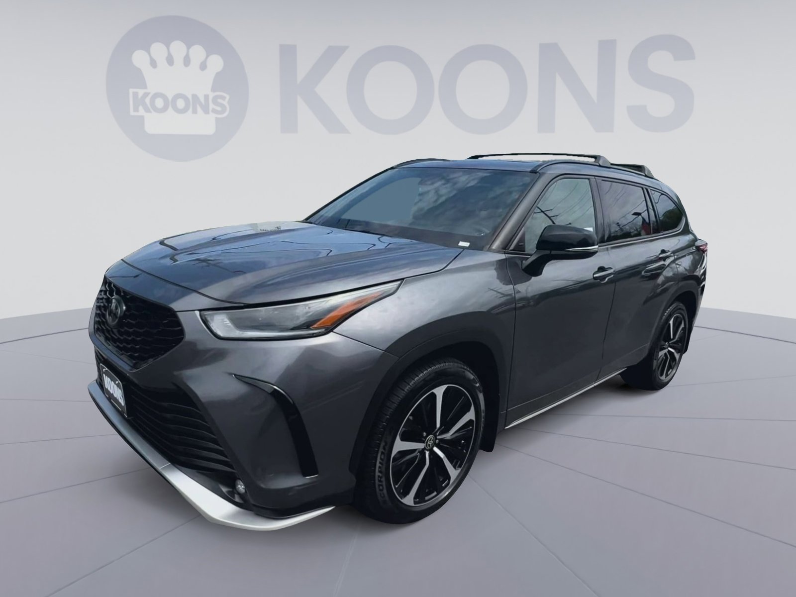 Used 2022 Toyota Highlander XSE AWD/4WD image 5
