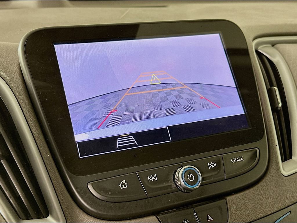 Used 2024 Chevrolet Malibu LT image 18