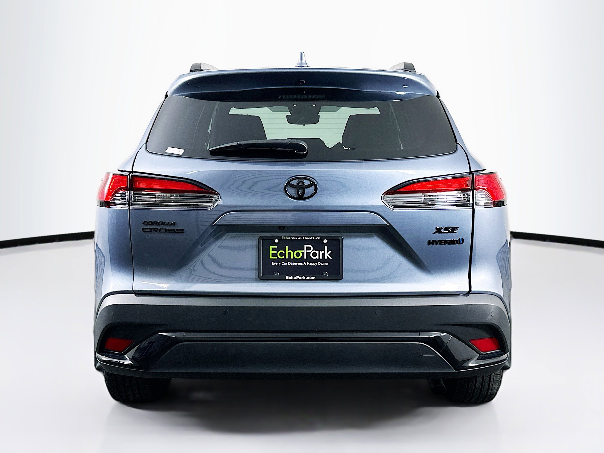 Used 2024 Toyota Corolla Cross XSE w/ Convenience Package image 7