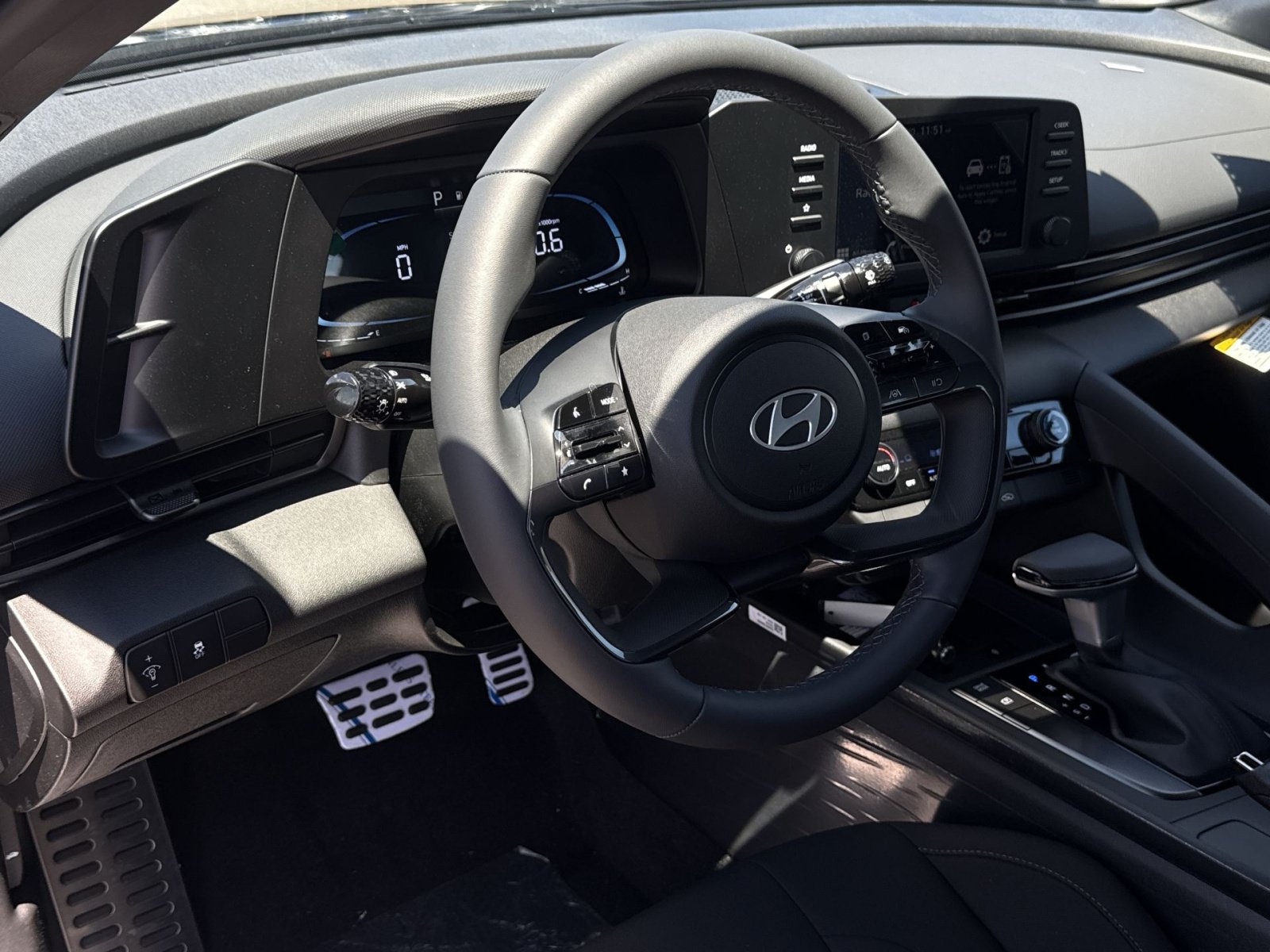 New 2026 Hyundai Elantra Sport FWD image 16