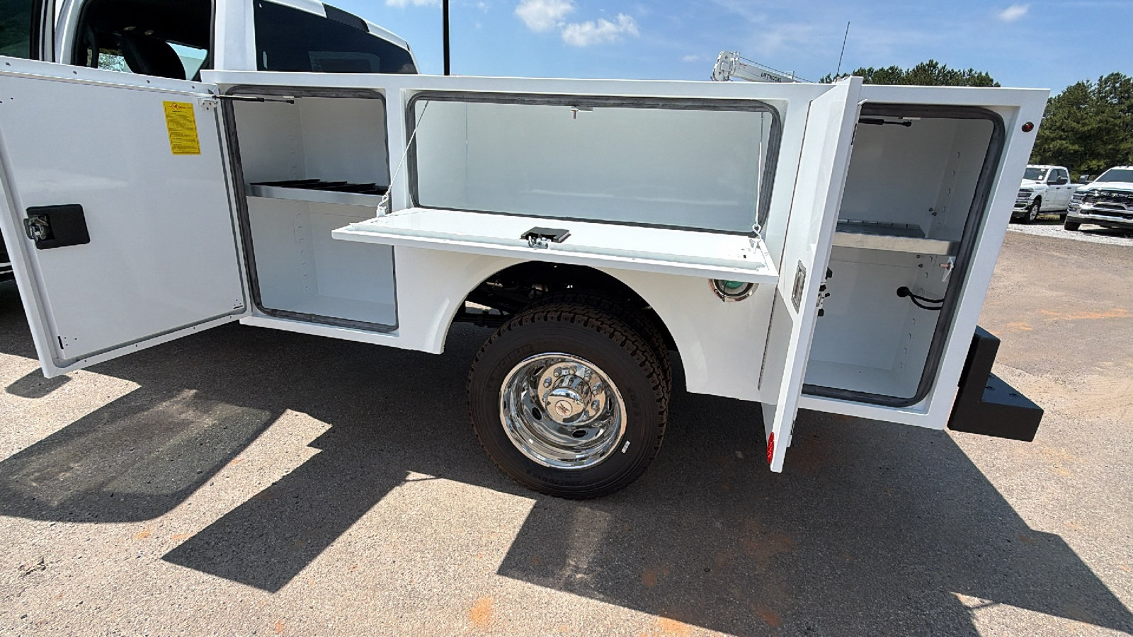 New 2026 RAM 4500 Tradesman w/ Chrome Appearance Group AWD/4WD image 13