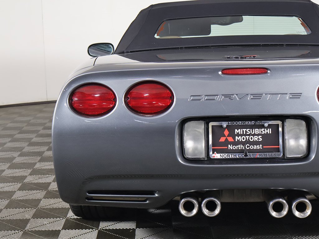 Used 2003 Chevrolet Corvette Convertible w/ Preferred Equipment Group1 image 12