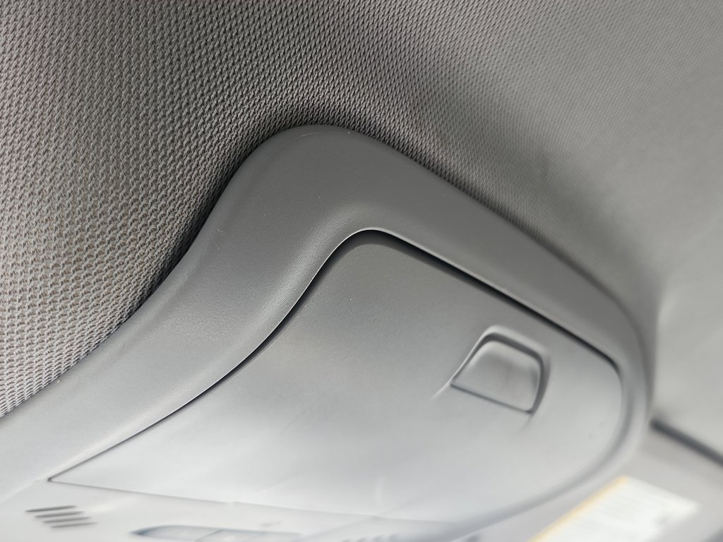 Used 2018 Chevrolet Equinox LT FWD image 31