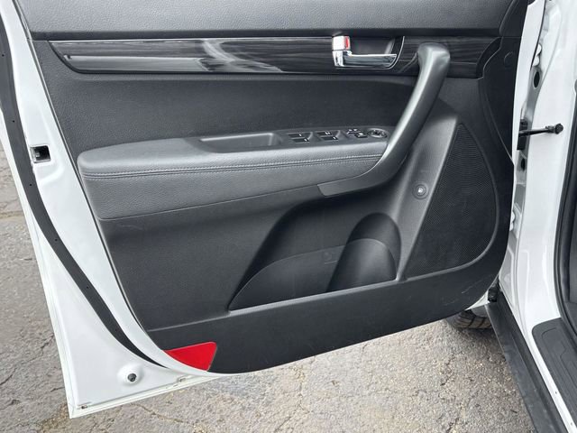 Used 2013 Kia Sorento LX image 8