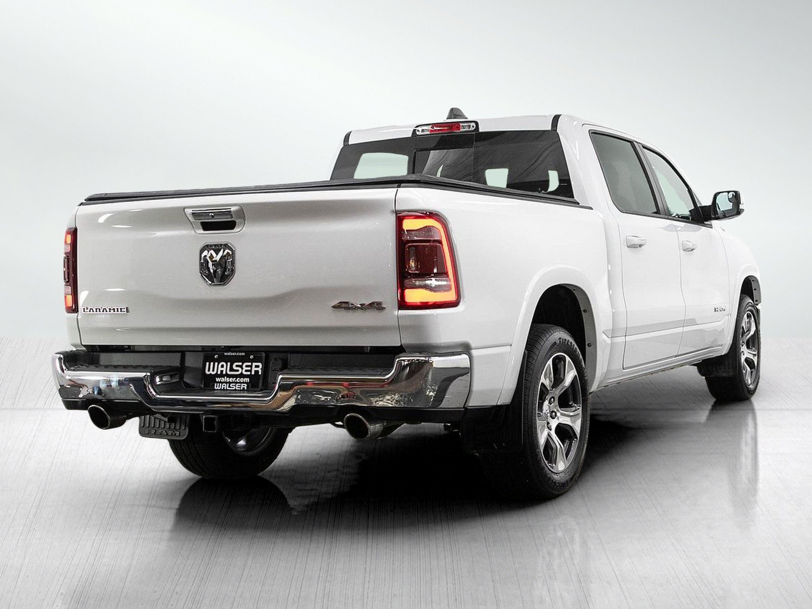 Used 2022 RAM 1500 Laramie AWD/4WD image 6