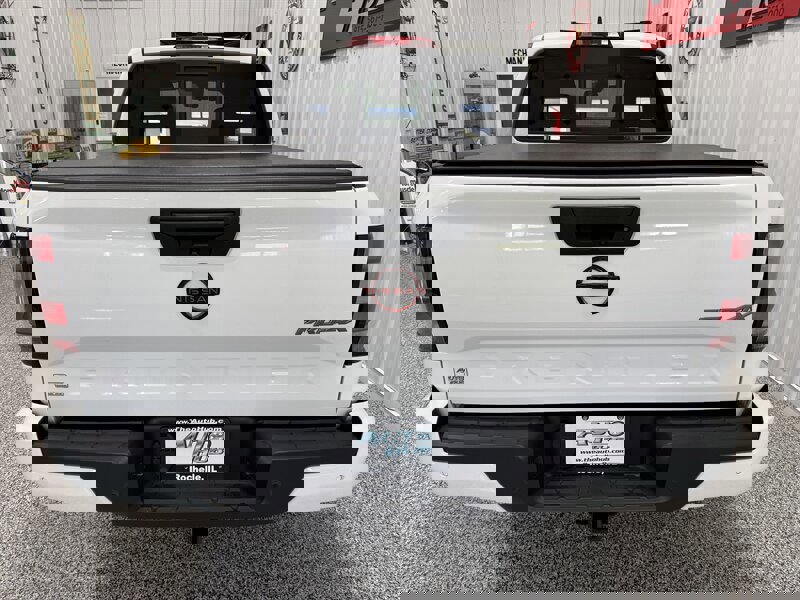 Used 2022 Nissan Frontier PRO-4X image 17