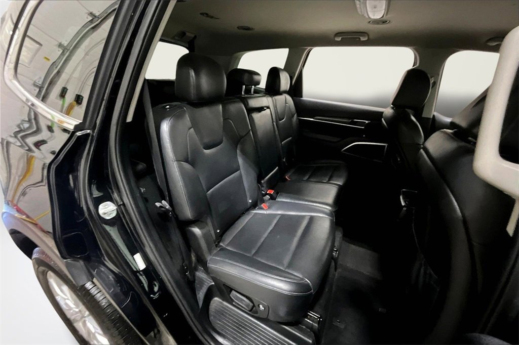 Used 2021 Kia Telluride LX image 25