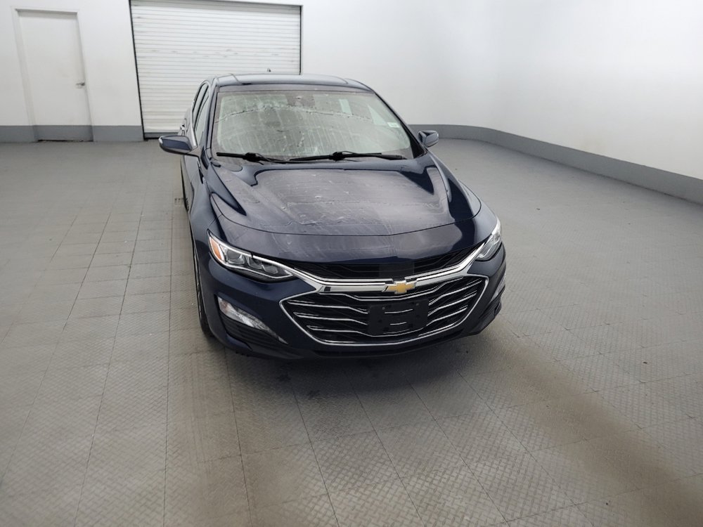 Used 2019 Chevrolet Malibu Premier w/ Sun and Wheel Package FWD image 14