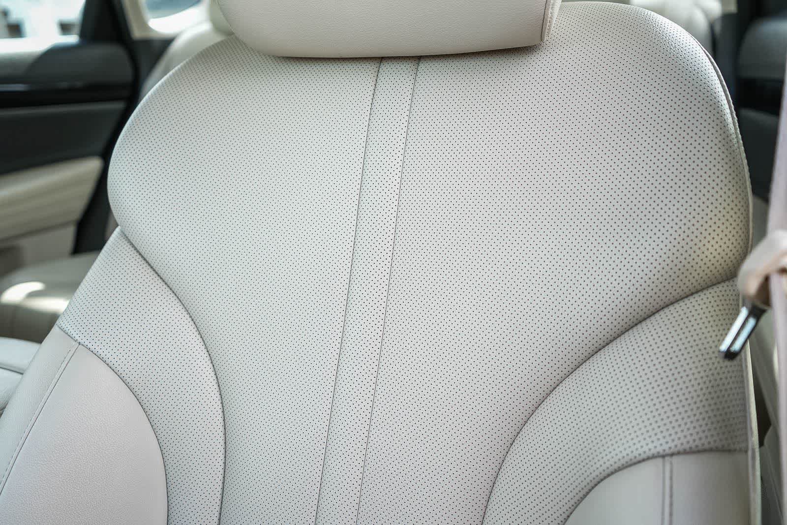 Used 2022 Genesis G80 2.5T RWD image 25