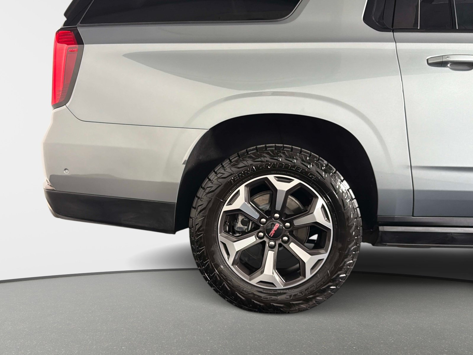 Used 2026 GMC Yukon XL AT4 Ultimate AWD/4WD image 18