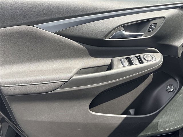 Certified 2025 Buick Envista Preferred w/ Convenience II Package FWD image 21