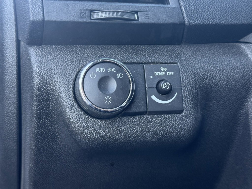 Used 2012 Chevrolet Traverse LT image 17