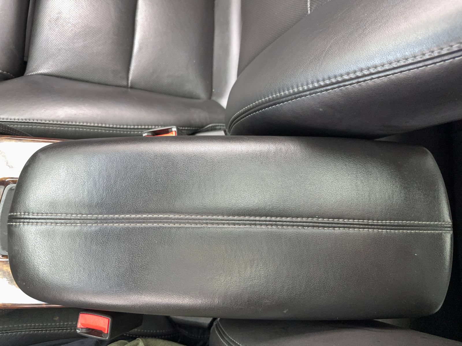 Used 2013 Cadillac XTS Premium FWD image 29