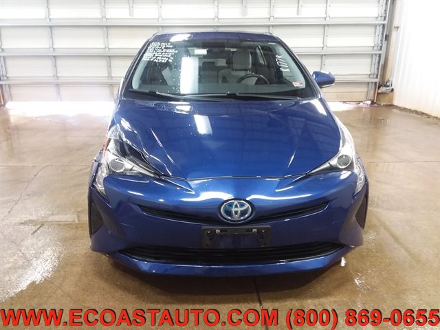 Used 2017 Toyota Prius Two FWD image 7
