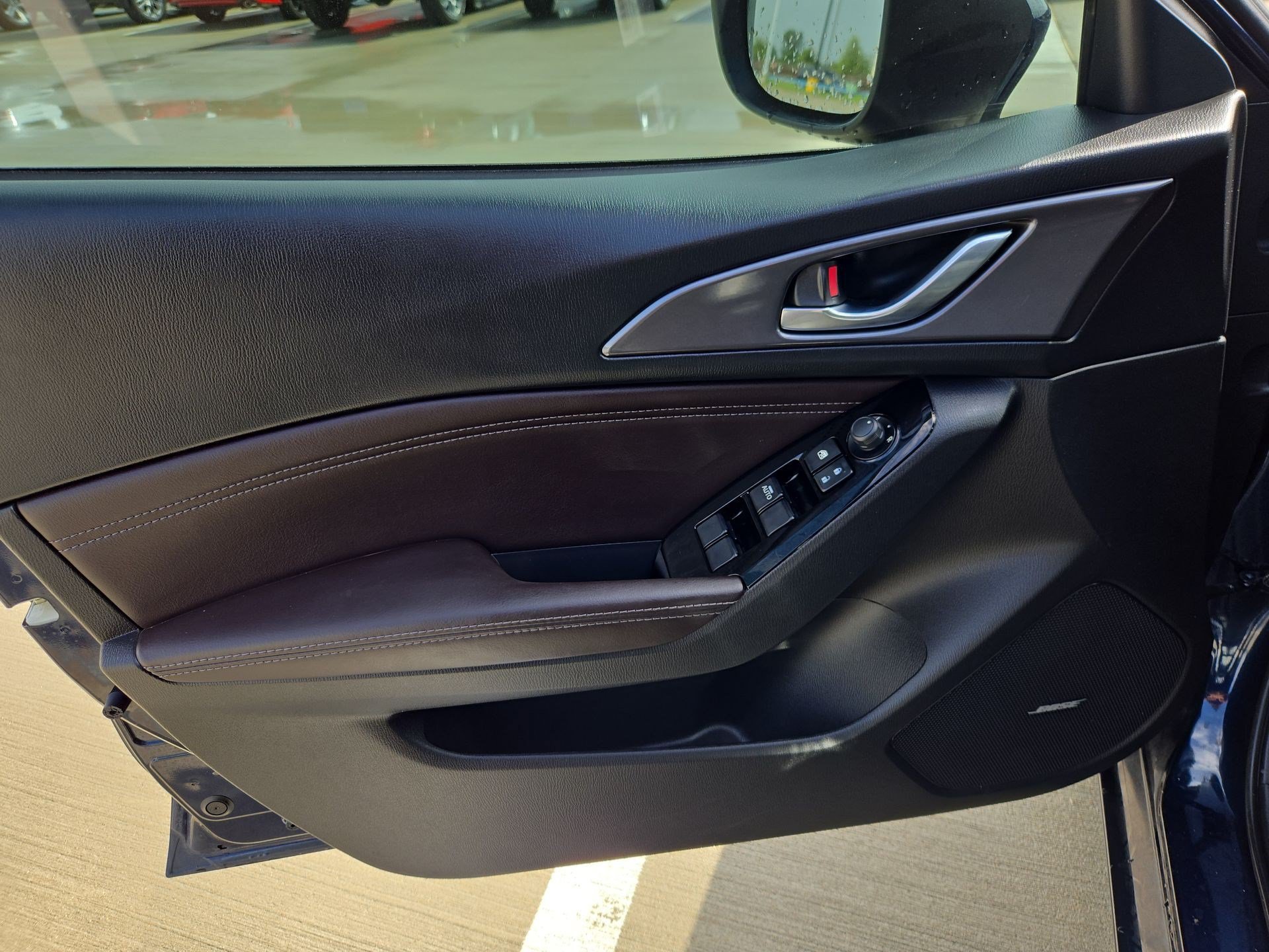 Used 2018 MAZDA MAZDA3 Grand Touring FWD image 13